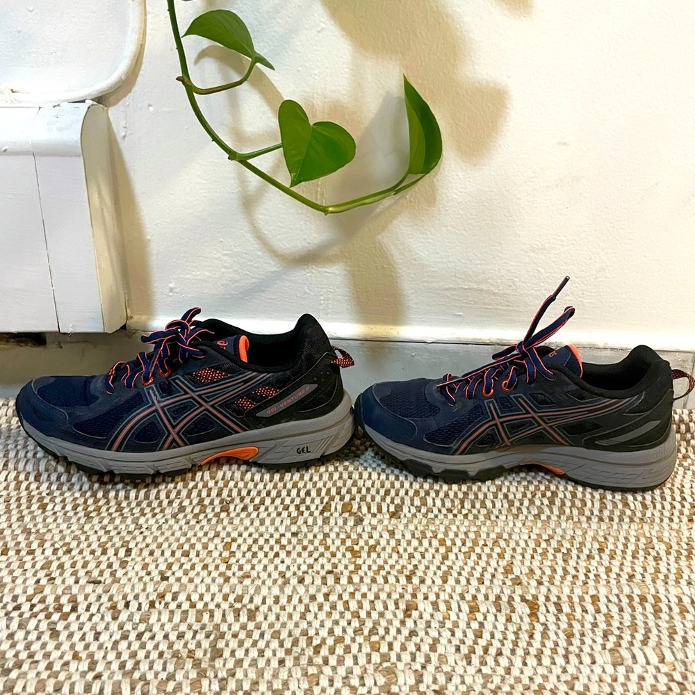 ASICS 5.5 trail running shoes (Navy/ orange)